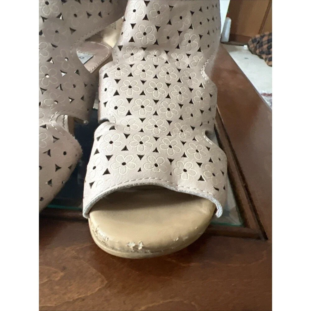 Rachel Shoes TOE BOOTIE SIZE 12 BEIGE CHEVRON‎